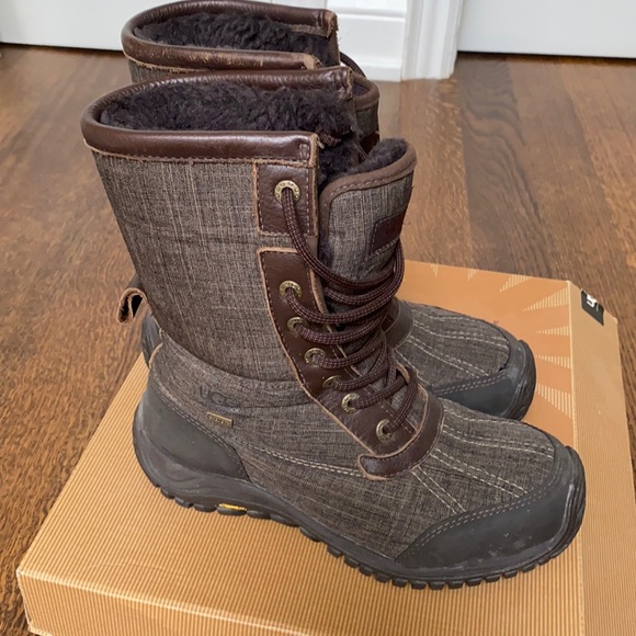 UGG boots - Picture 1 of 10